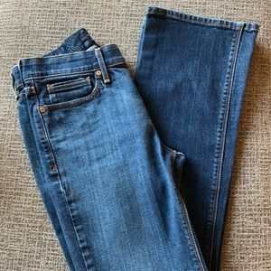 NWOT Levi’s bootcut 525